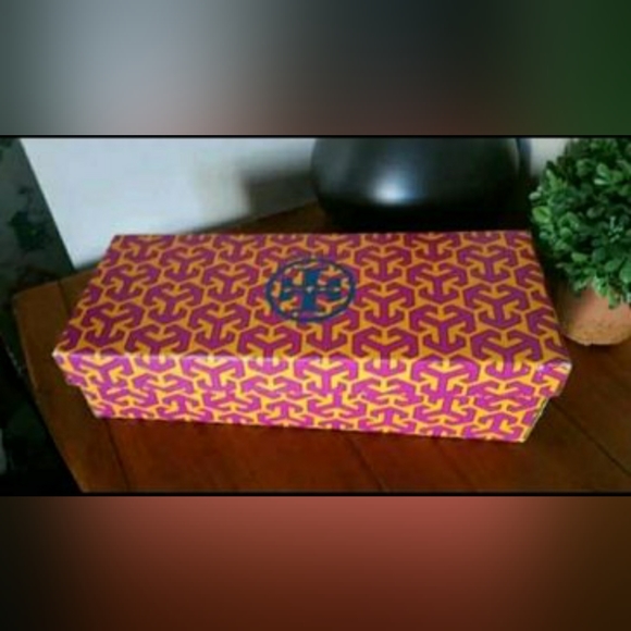 TORY BURCH Floral Flip Flops - sz 11 - Picture 8 of 8